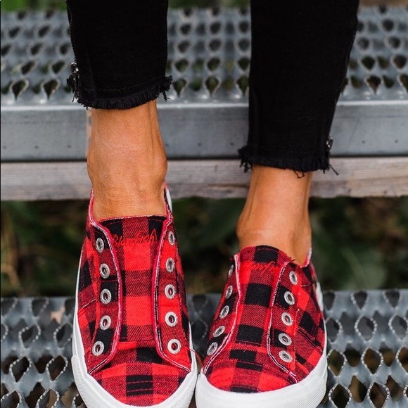 NWB Buffalo plaid Blowfish Play Canvas - ONE left! - Picture 4 of 4